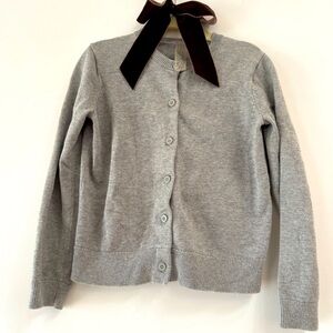 Primary cardigan in a perfect grey color. Size 6/7